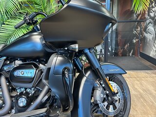 2021 Harley-Davidson Road Glide Limited, чёрный, 2950000 рублей, вид 5