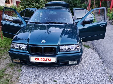 1994 BMW 3 серии 318i III (E36), зелёный, 380000 рублей, вид 5