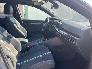 2022 Volkswagen Golf VIII, серый, 1990070 рублей, вид 5