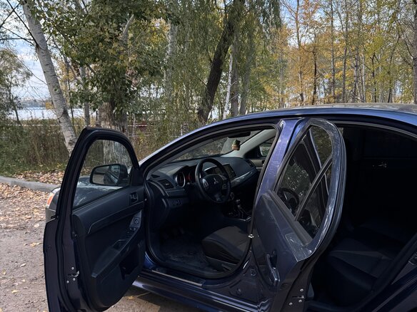 2008 Mitsubishi Lancer X, синий, 900000 рублей - вид 10