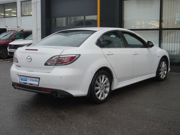 2010 Mazda 6 II (GH) Рестайлинг, белый, 905000 рублей - вид 4