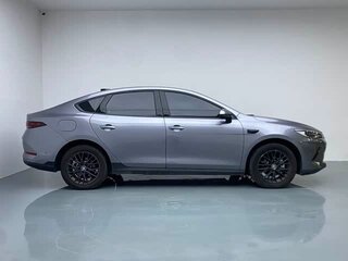 2025 BYD Qin Plus EV 420 I Рестайлинг, серебристый, 1900000 рублей, вид 4