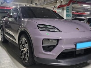 2025 Porsche Macan 4 II, фиолетовый, 17400000 рублей, вид 2