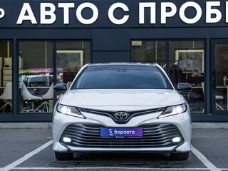 2019 Toyota Camry VIII (XV70), белый, 2565000 рублей, вид 2