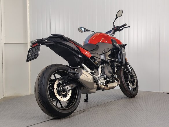 2024 BMW F 900 R, красный, 1049000 рублей - вид 7