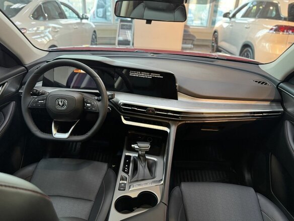 2025 Changan CS35 Plus I Рестайлинг, красный, 2839900 рублей - вид 21