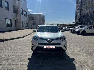2018 Toyota RAV4 IV (XA40) Рестайлинг, белый, 2090000 рублей, вид 2