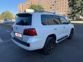 2010 Lexus LX 570 III, белый, 2590000 рублей - вид 4