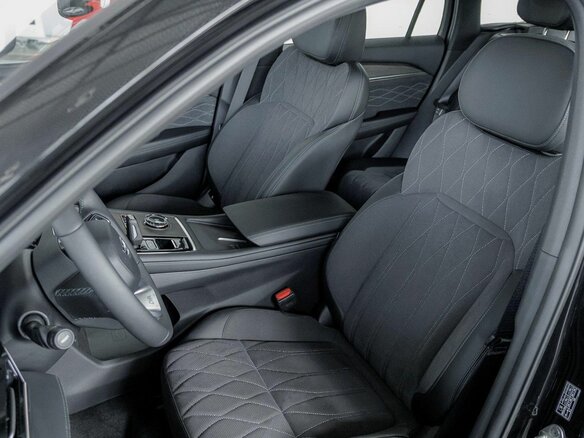 2026 Geely Monjaro I Рестайлинг, чёрный - вид 20