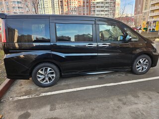 2016 Honda Stepwgn Spada V, чёрный, 1850000 рублей, вид 4