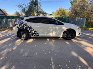 2014 Opel Astra GTC J Рестайлинг, белый, 730000 рублей, вид 3