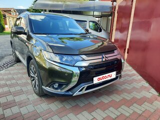 2018 Mitsubishi Outlander III Рестайлинг 2, коричневый, 2600000 рублей, вид 1