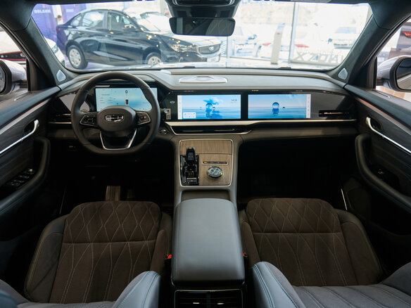 2026 Geely Monjaro I, серебристый, 4954990 рублей - вид 30