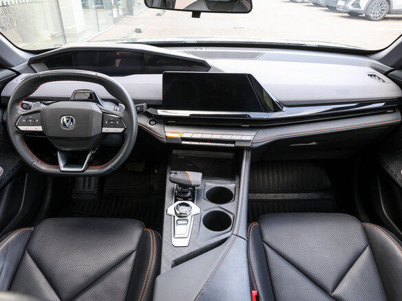 2023 Changan UNI-V I, серый, 1850000 рублей - вид 12