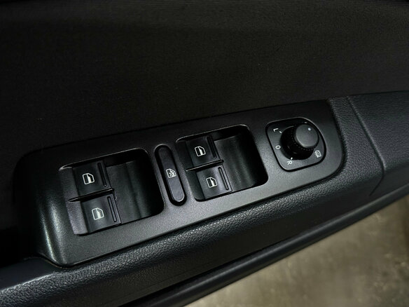 2014 Skoda Superb DSG II Рестайлинг, чёрный - вид 11