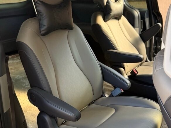 2024 Kia Carnival IV Рестайлинг, серый, 5000000 рублей - вид 16