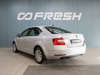 2017 Skoda Octavia III (A7) Рестайлинг, серебристый, 1600000 рублей, вид 2