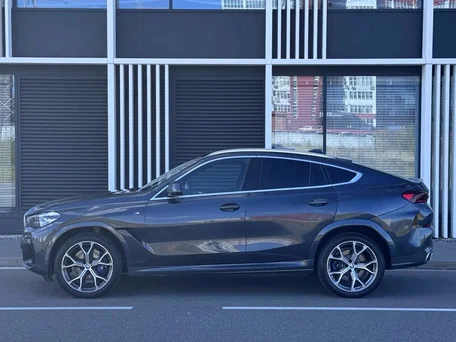 2020 BMW X6 30d III (G06), серый, 6450000 рублей, вид 4