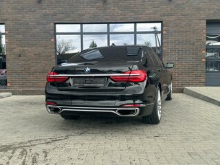 2015 BMW 7 серии Long 730Ld xDrive VI (G11/G12), чёрный, 3500000 рублей, вид 4