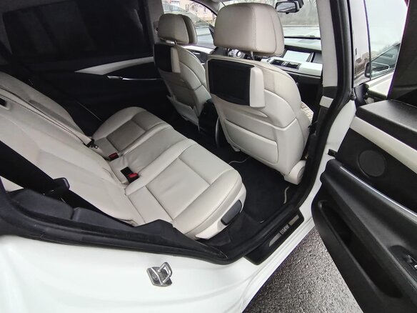 2010 BMW 5 серии Gran Turismo 530d VI (F10/F11/F07), белый, 1850000 рублей - вид 14