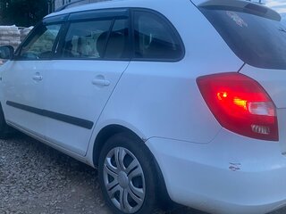 2012 Skoda Fabia II Рестайлинг, белый, 700000 рублей, вид 5