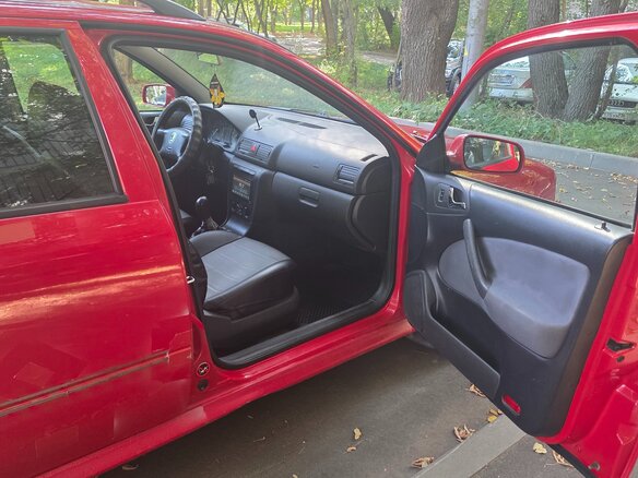 2005 Skoda Octavia I (A4) Рестайлинг, красный, 315000 рублей - вид 5
