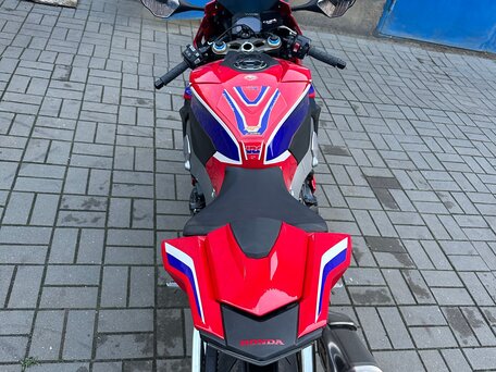 2018 Honda CBR 1000 RR/RA Fireblade, красный, 1450000 рублей, вид 3