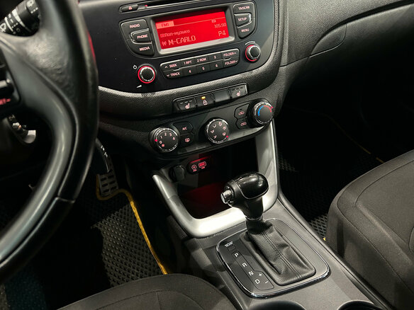 2017 Kia Ceed II Рестайлинг, чёрный - вид 16