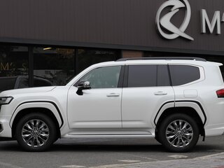 2026 Toyota Land Cruiser 300 Series, белый, 15500000 рублей, вид 3