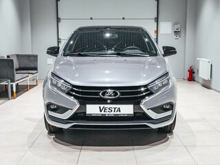 2026 Lada (ВАЗ) Vesta I Рестайлинг (NG), серебристый, 1601000 рублей, вид 3