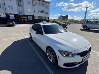 2017 BMW 3 серии 330i VI (F3x) Рестайлинг, белый, 2600000 рублей, вид 1