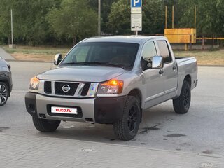 2007 Nissan Titan I Рестайлинг, серебристый, 1950000 рублей, вид 4