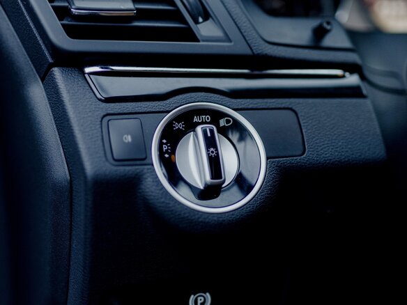 2012 Mercedes-Benz E-Класс 200 7G-Tronic IV (W212, S212, C207), белый, 1399000 рублей - вид 26