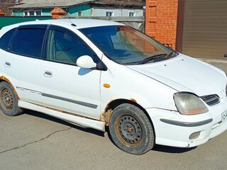 1999 Nissan Tino, белый, 200000 рублей, вид 1
