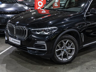 2019 BMW X5 40i IV (G05/G18), чёрный, 4499700 рублей, вид 2