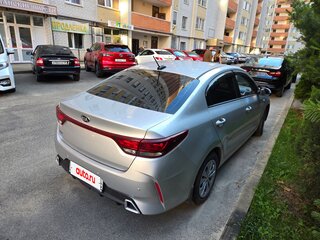 2021 Kia Rio IV Рестайлинг, серый, 1880000 рублей, вид 5