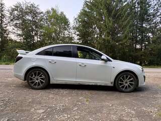 2011 Chevrolet Cruze I, белый, 600000 рублей, вид 4