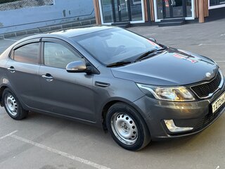 2013 Kia Rio 4-speed III, серый, 750000 рублей, вид 5