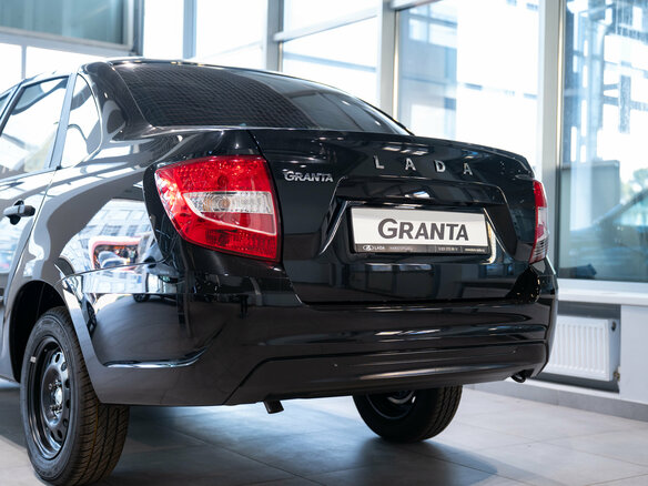 2026 Lada (ВАЗ) Granta I Рестайлинг, чёрный - вид 4