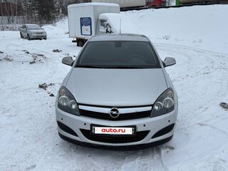 2010 Opel Astra GTC H Рестайлинг, серебристый, 510000 рублей, вид 3