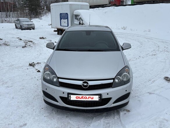 2010 Opel Astra GTC H Рестайлинг, серебристый, 510000 рублей - вид 2