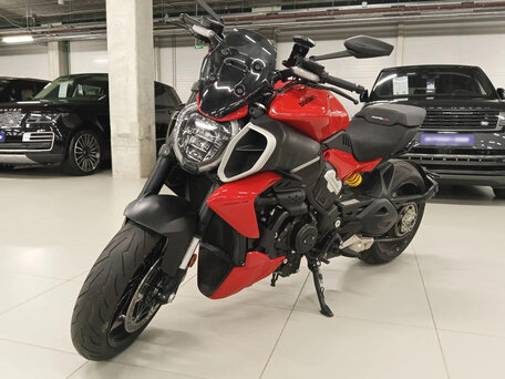 2022 Ducati Diavel V4, красный, 2370000 рублей, вид 3