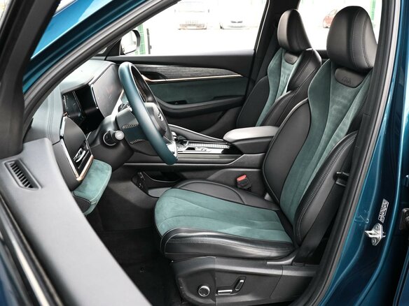 2023 Geely Monjaro I, синий, 2799000 рублей - вид 9