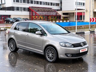 2010 Volkswagen Golf Plus II, бежевый, 565000 рублей, вид 3
