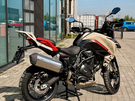 2026 Benelli TRK 702 X, чёрный, 789000 рублей, вид 4