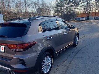 2020 Kia Rio X IV Рестайлинг, коричневый, 1640000 рублей, вид 4