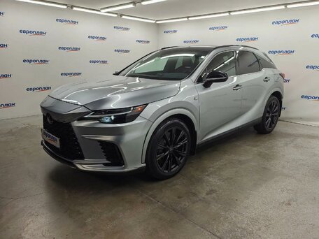 Lexus RX V