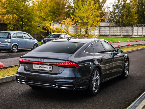 2021 Audi A7 45 TFSI II (4K), серый, 4799000 рублей - вид 5
