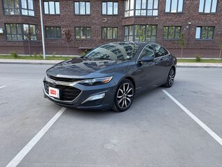2021 Chevrolet Malibu IX Рестайлинг, серый, 1900000 рублей, вид 1