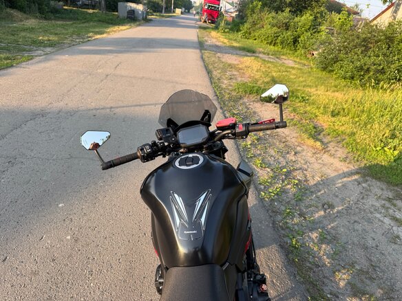 2021 Kawasaki Z 900, чёрный, 600000 рублей - вид 7
